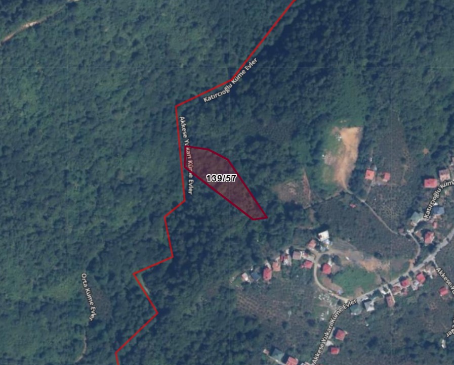 MABEL'DEN AKKESE MAHALLESİ 4.870 M2 SATILIK YOLA SINIR ARAZİ